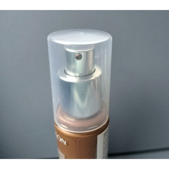 Revlon Illuminance Skin Caring Foundation 509 Sandlewood  Makeup Medium Coverage - Picture 3 of 14